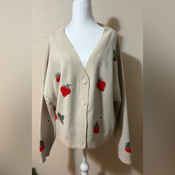 Originality Sweaters - Cardigan Sweater strawberries women’s large originality long sleeve boxy
